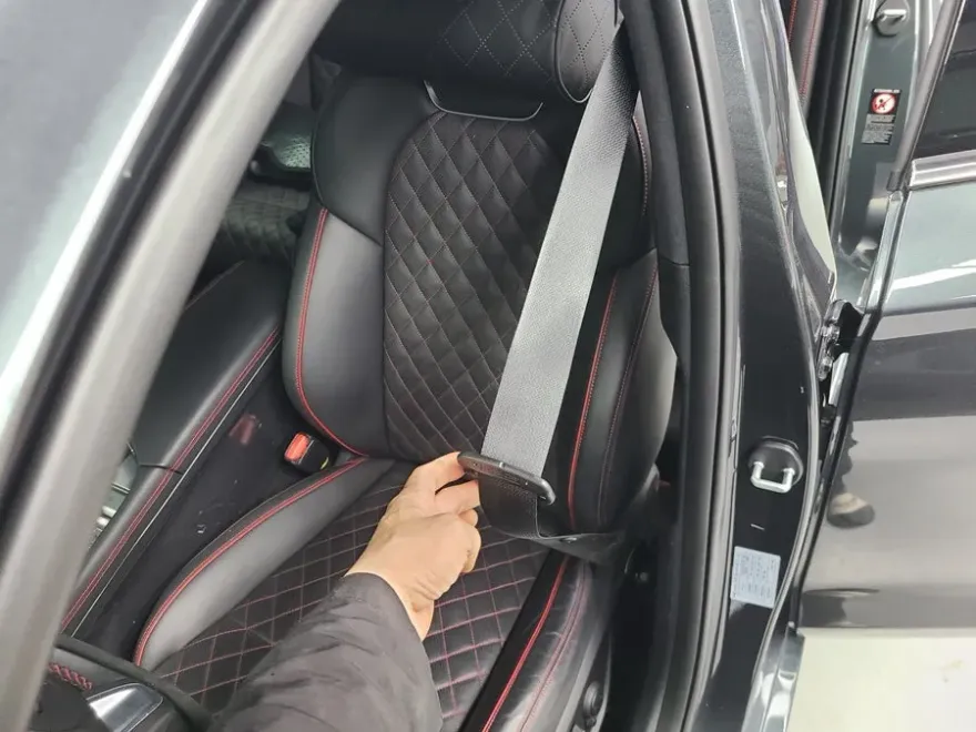 Genesis G70 interior customization - Genesis G70 Interior Customization Review — Red Seatbelts photo 4