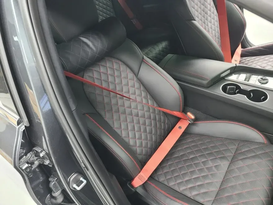 Genesis G70 interior customization - Genesis G70 Interior Customization Review — Red Seatbelts photo 7