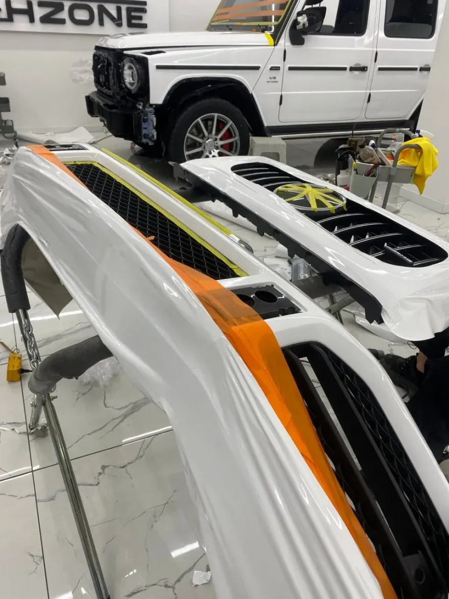 メルセデス・ベンツ G63 AMGのホワイトラッピング事例 施工写真 3-2