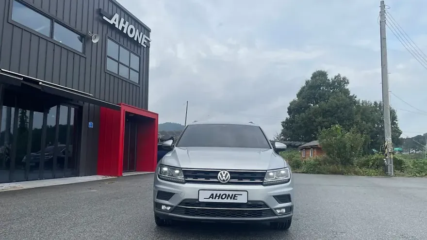 Volkswagen Tiguan ambient lighting installation result