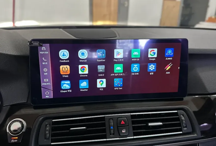 BMW 5 Series F10のAndroid Auto・CarPlay取付事例 施工写真 1-2