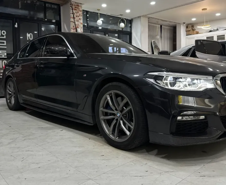 BMW 5 Series G30 oem options installation result