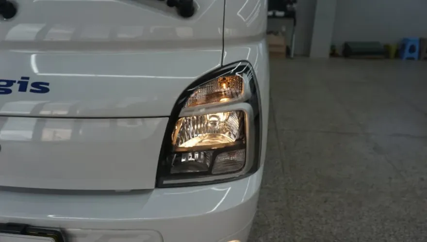 Hyundai Porter 2 lighting upgrade - Hyundai Porter 2 LED Lighting Upgrade Review photo 3