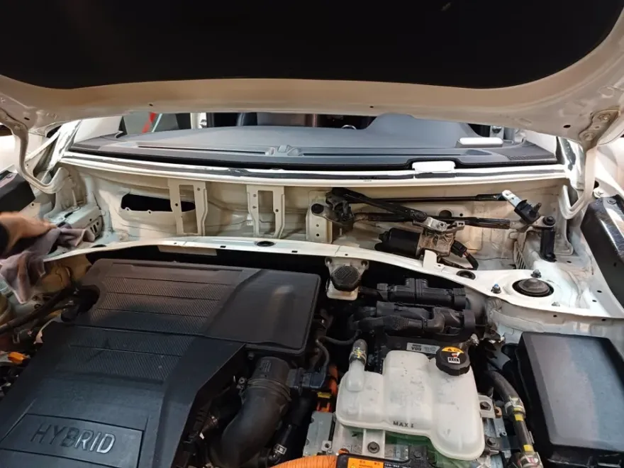 Kia Niroのカーフィルム施工事例 施工写真 2-2