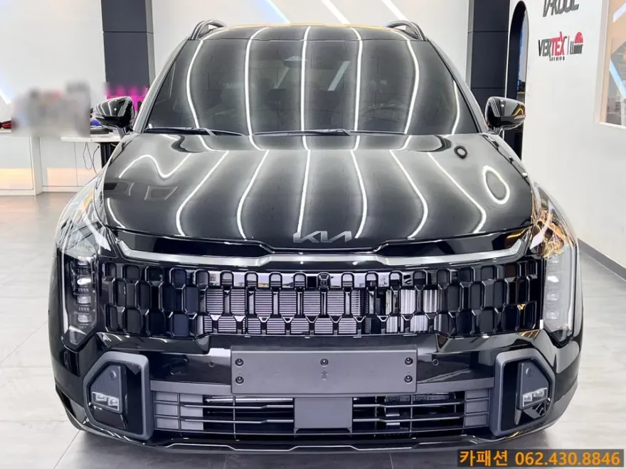 Kia Sportage NQ5のカーフィルム施工事例|断熱・スモークフィルム 施工写真 1-1
