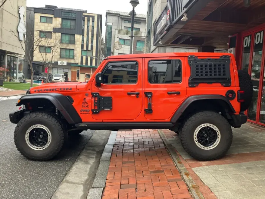 Jeep Wranglerのカーフィルム施工事例|費用目安・仕上がり 施工写真 2-1