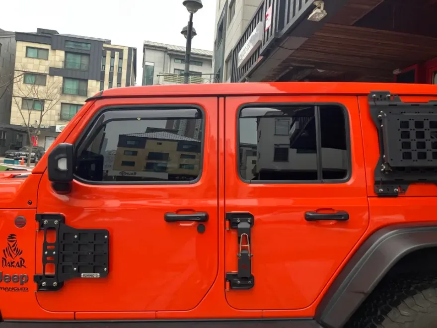 Jeep Wranglerのカーフィルム施工事例|費用目安・仕上がり 施工写真 3-1