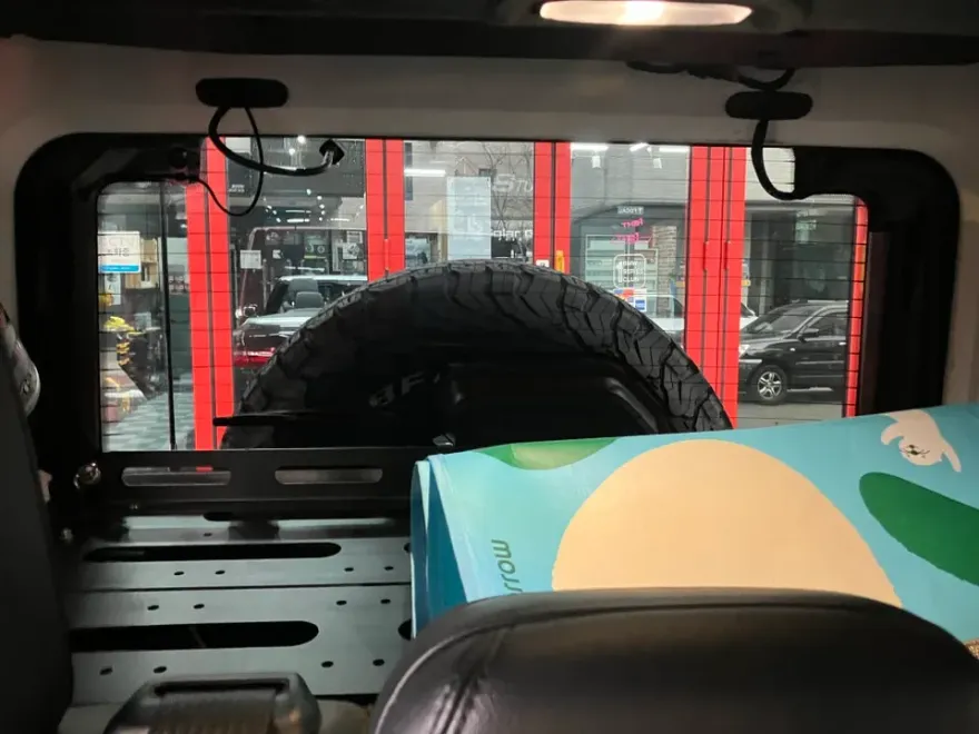 Jeep Wranglerのカーフィルム施工事例|費用目安・仕上がり 施工写真 1-3