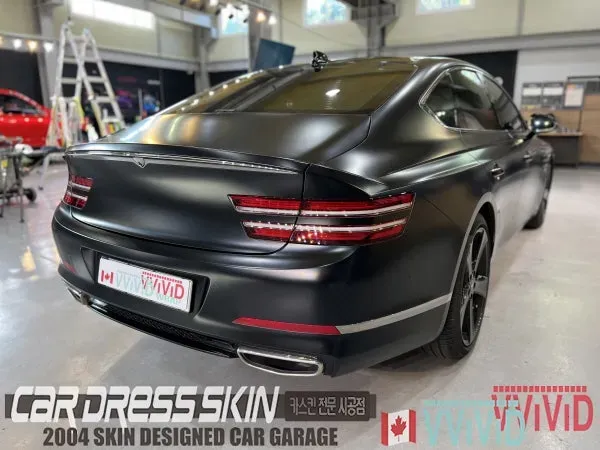 Genesis G80のカーラッピング事例|サテンブラックの高級感 施工写真 3-2