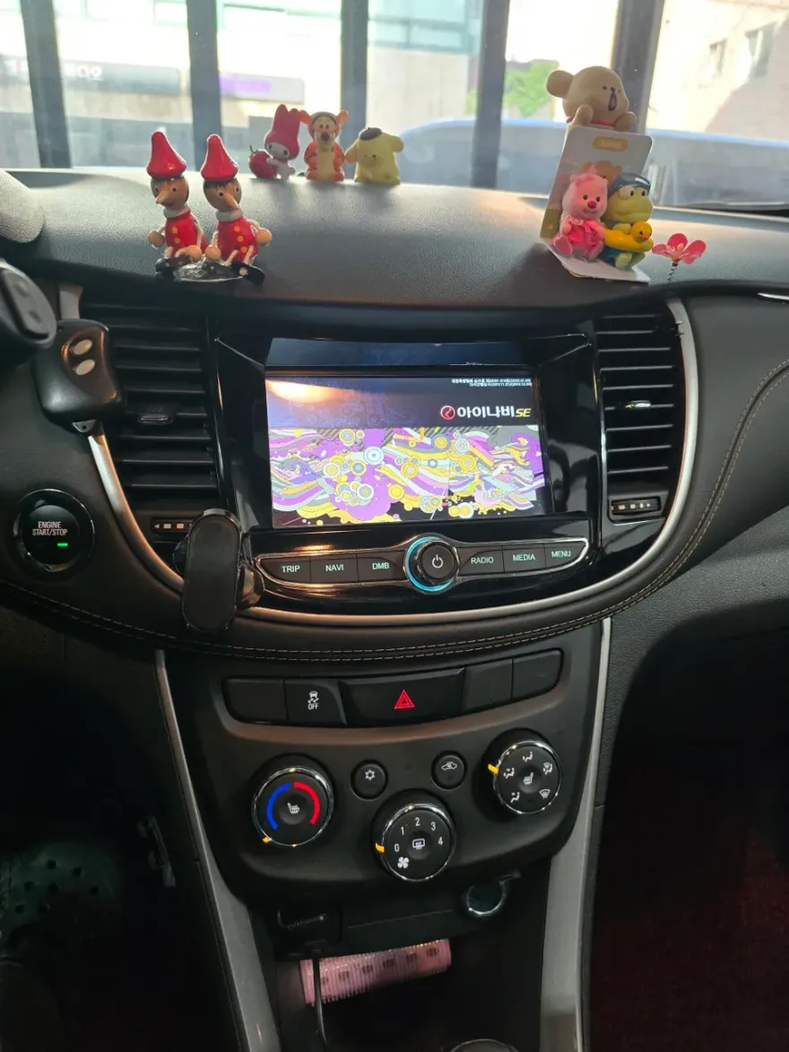 Chevrolet TraxのAndroid Auto・CarPlay取付事例 施工写真 4-1