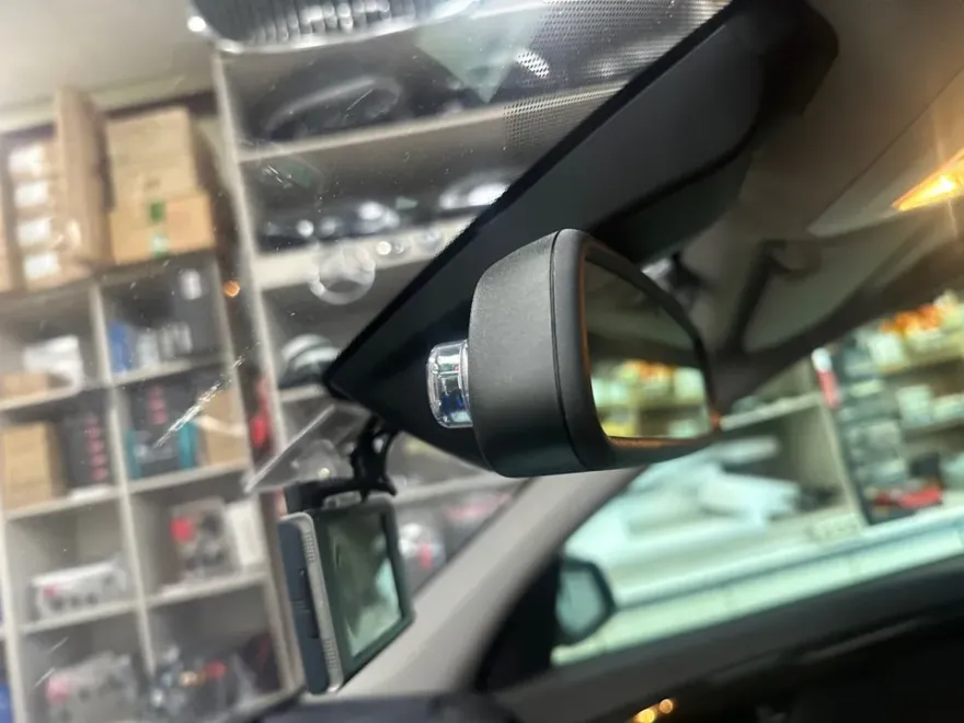 BMW 5 Series GT F07 dash cam - BMW 5 Series GT F07 Dash Cam Install Review photo 3