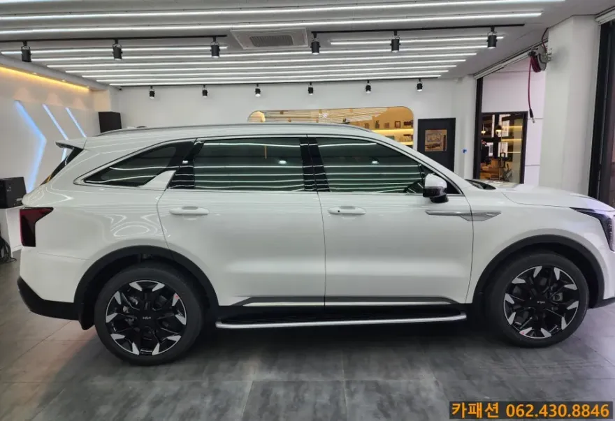 Kia Sorento MQ4のカーフィルム施工事例|費用目安・仕上がり 施工写真 2-1