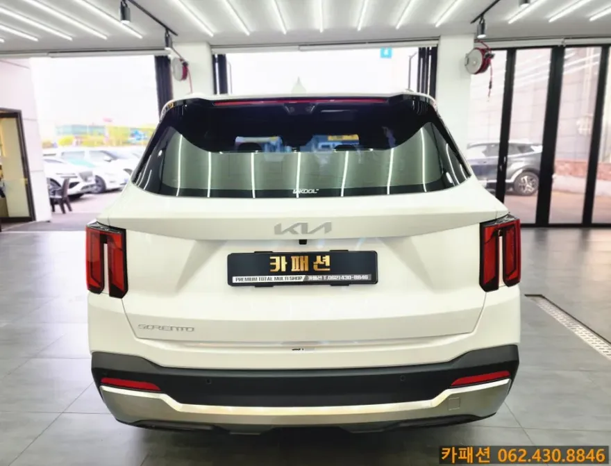Kia Sorento MQ4のカーフィルム施工事例|費用目安・仕上がり 施工写真 3-1