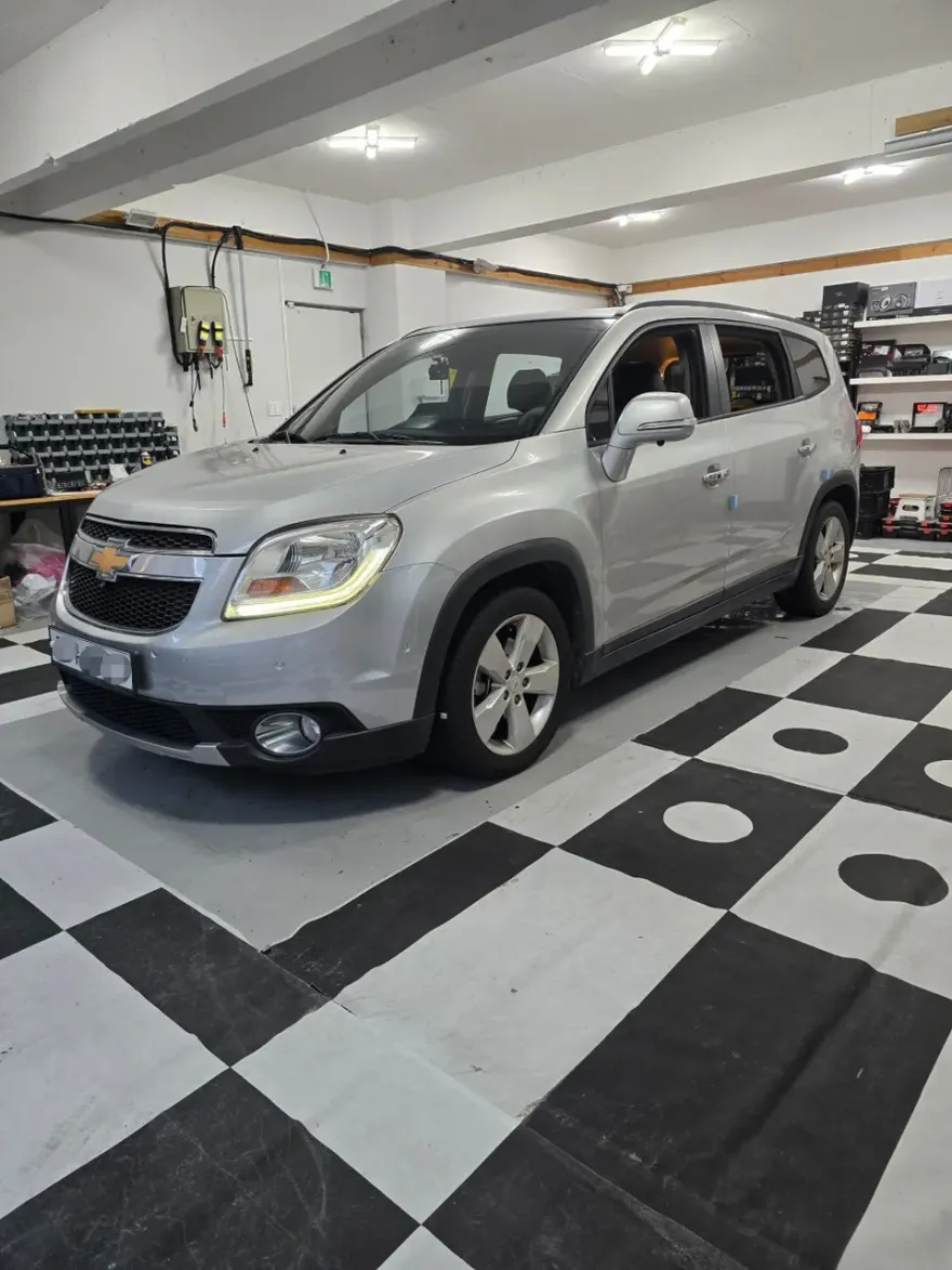 Chevrolet Orlando android head unit - Chevrolet Orlando CarPlay Retrofit Installation Review — Cost photo 4