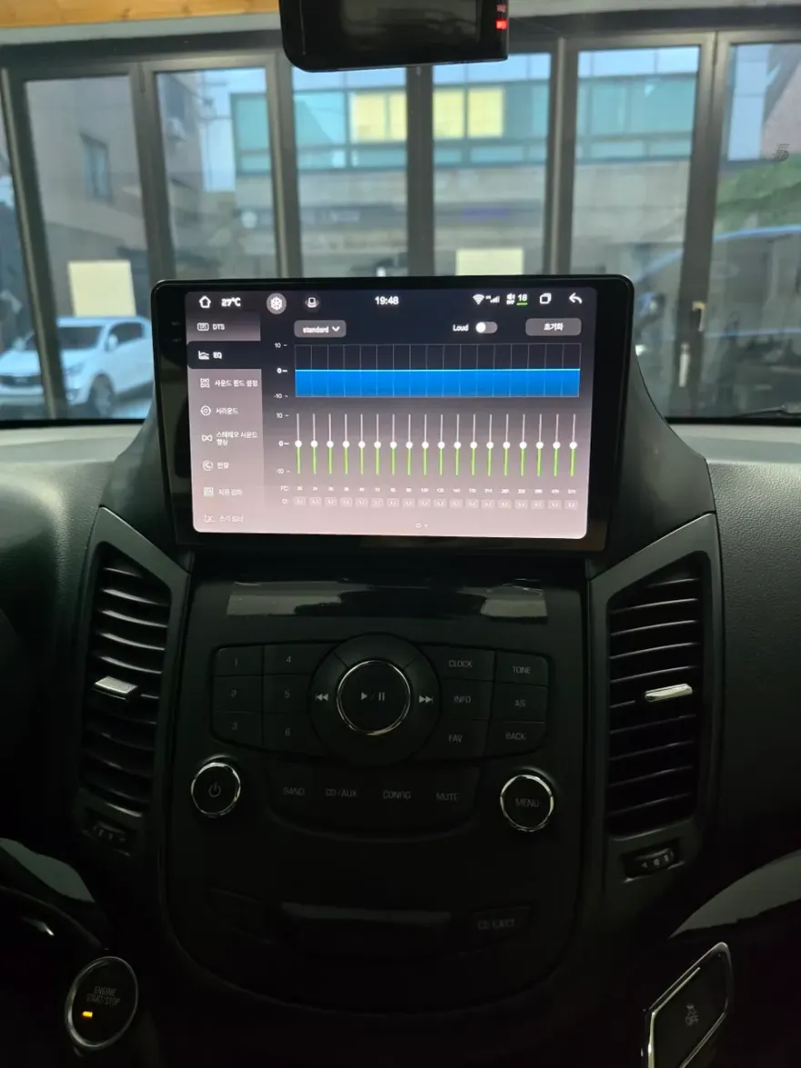 Chevrolet OrlandoのAndroid Auto・CarPlay取付事例 施工写真 1-2