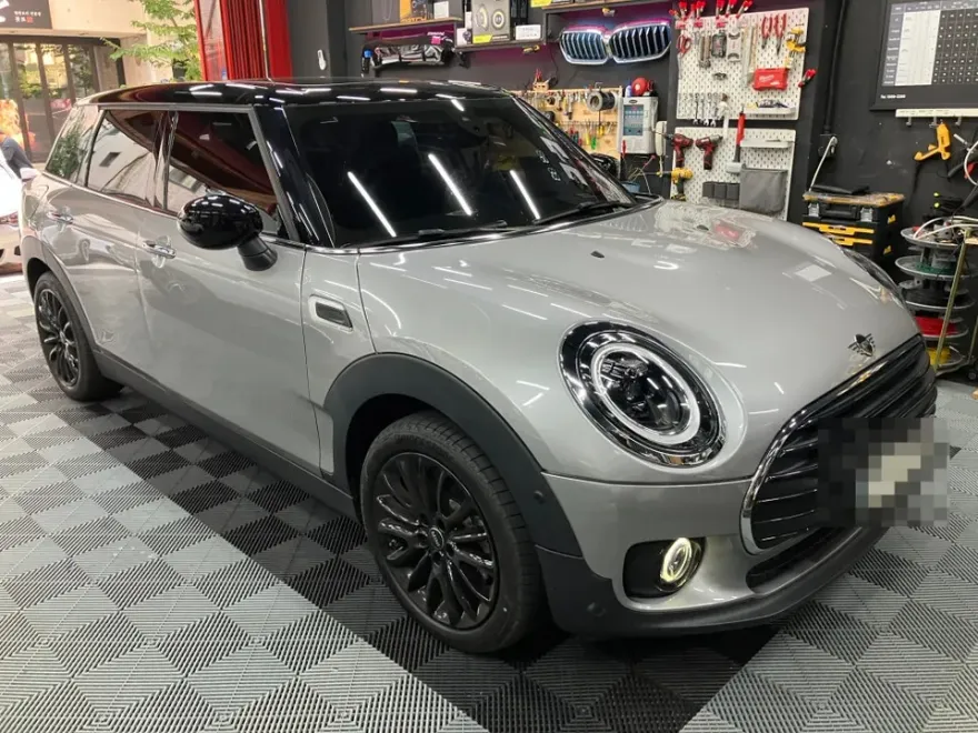 MINI Clubmanのドラレコ取付事例|費用目安・仕上がり 施工写真 1-1