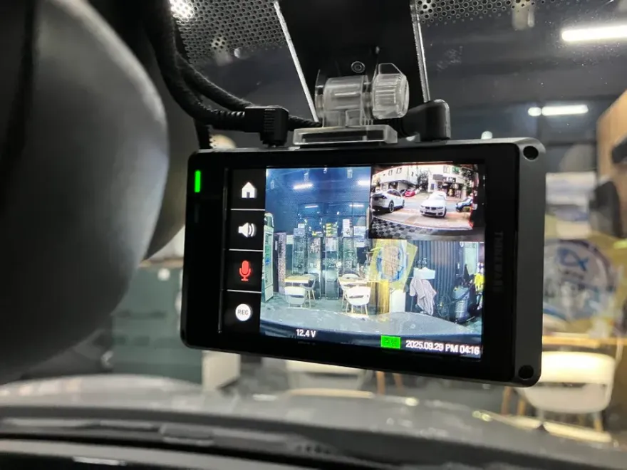 MINI Clubmanのドラレコ取付事例|費用目安・仕上がり 施工写真 3-2