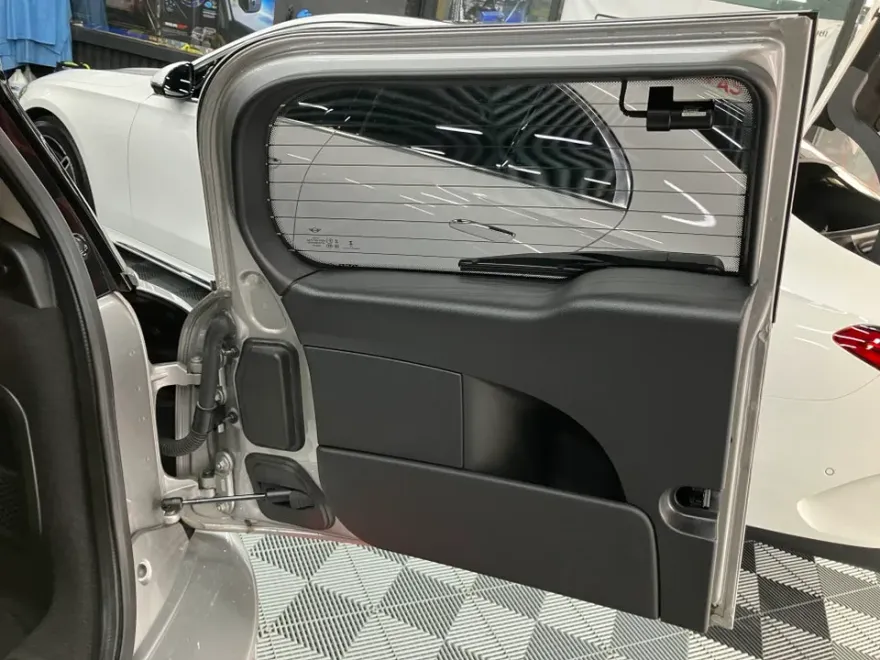 MINI Clubmanのドラレコ取付事例|費用目安・仕上がり 施工写真 3-3