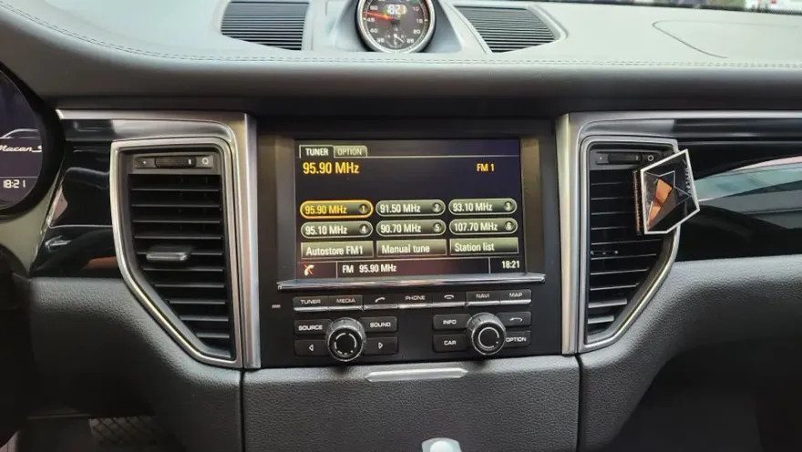 Porsche Macan car audio - Porsche Macan Car Audio Upgrade Review photo 4