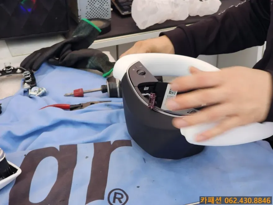 Tesla Model Y steering wheel - Tesla Model Y Steering Wheel Customization Review photo 3
