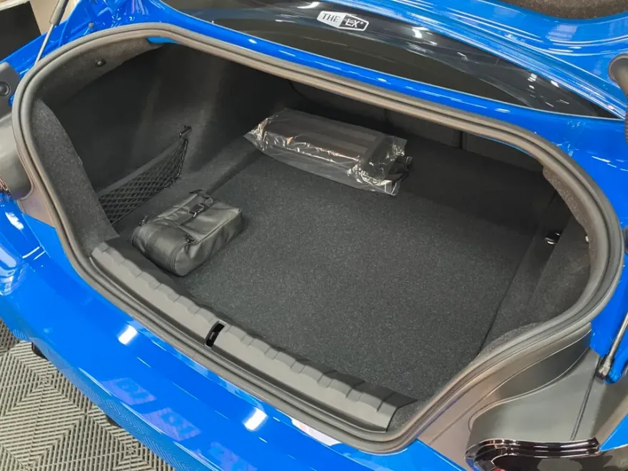 BMW M2のドライブレコーダー取付事例 施工写真 1-3