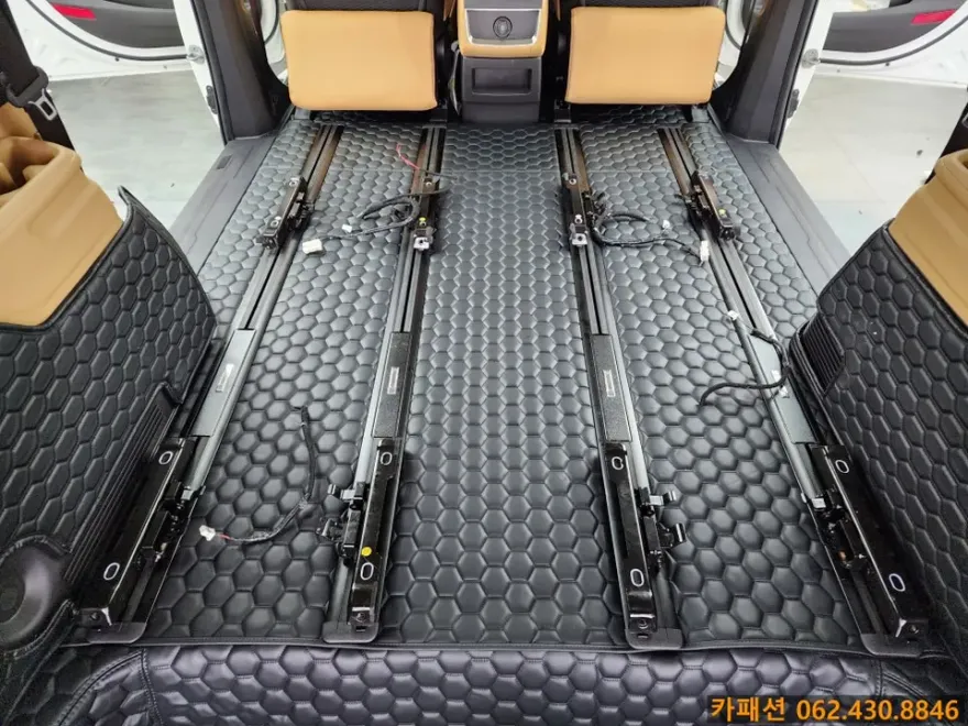 Kia Carnival 4th Gen interior customization - Kia Carnival 4th Gen Interior Customization Review photo 4