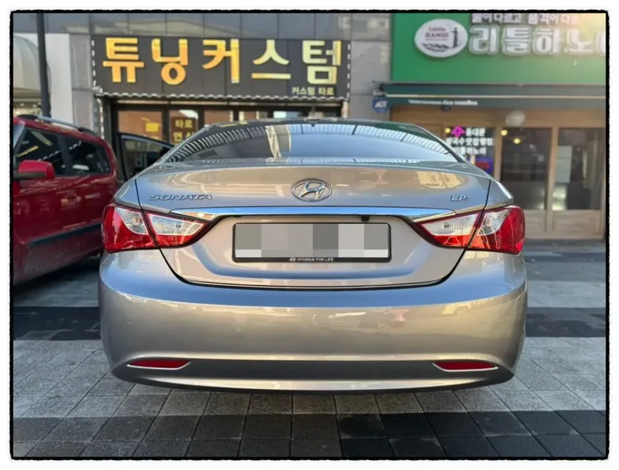 Hyundai Sonata YFのカーオーディオ施工事例 施工写真 3-2