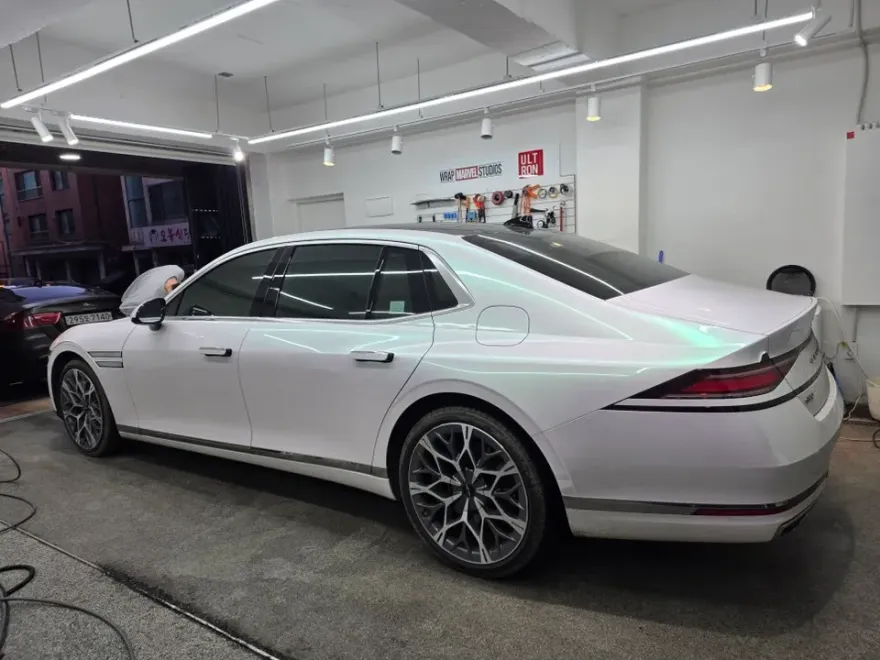 Genesis G90のカーラッピング事例|費用目安・仕上がり 施工写真 1-1