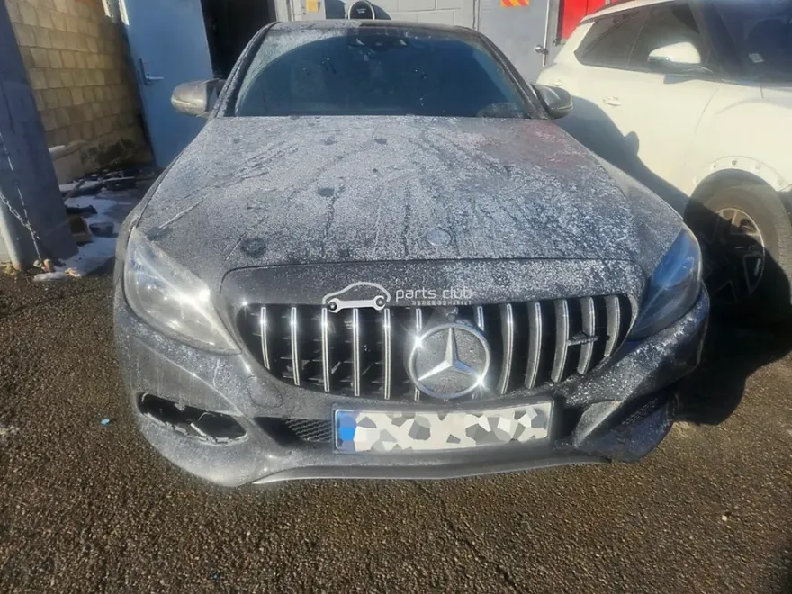 Mercedes-Benz C-Class W205 body kit installation result