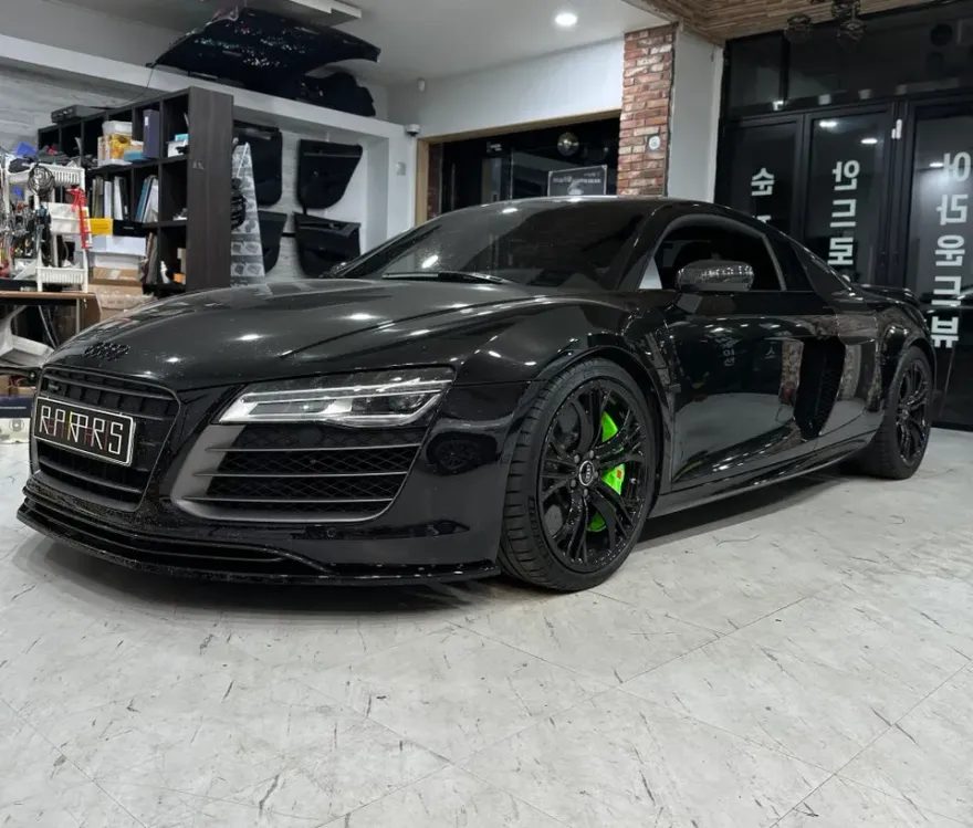 Audi R8 steering wheel installation result