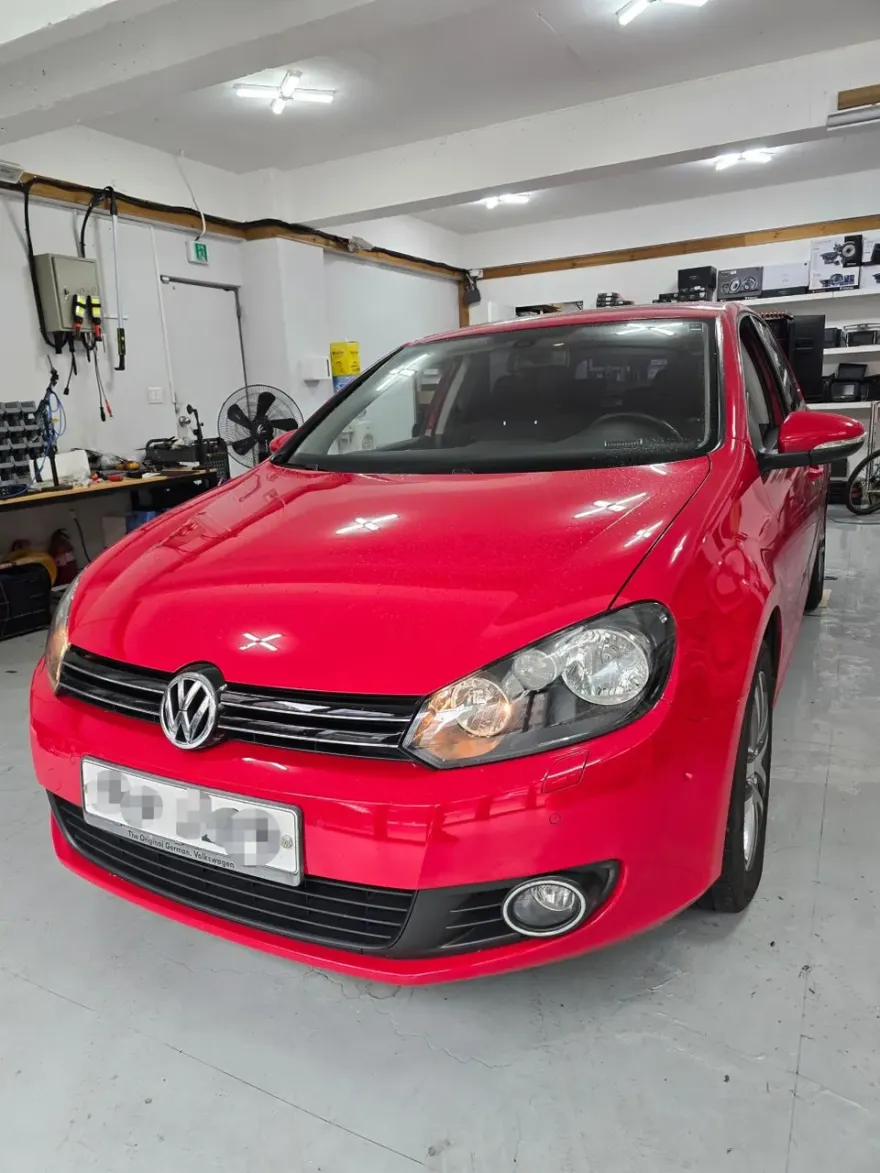 Volkswagen Golf 6th Gen surround view camera installation result