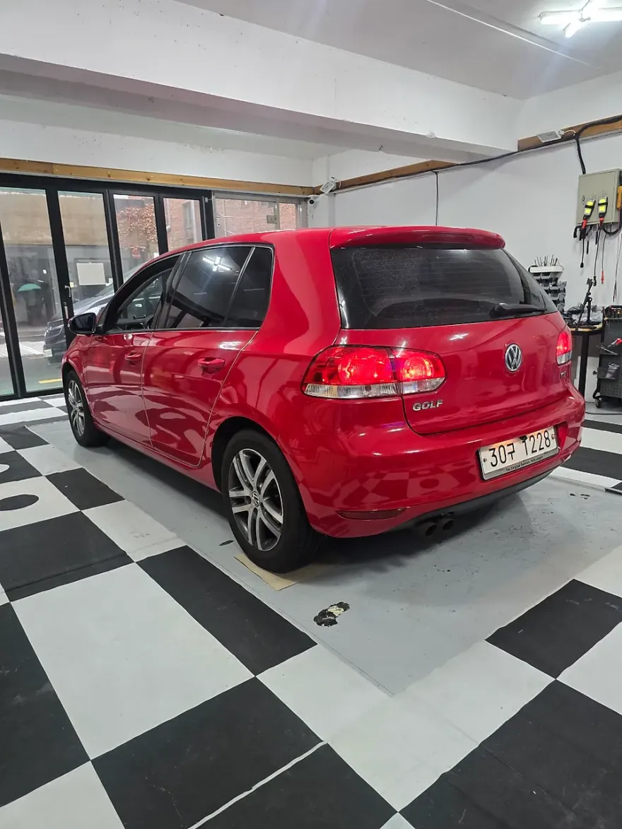 Volkswagen Golf 6th Gen surround view camera - Volkswagen Golf 6th Gen 360 Camera Installation Review — Cost photo 3