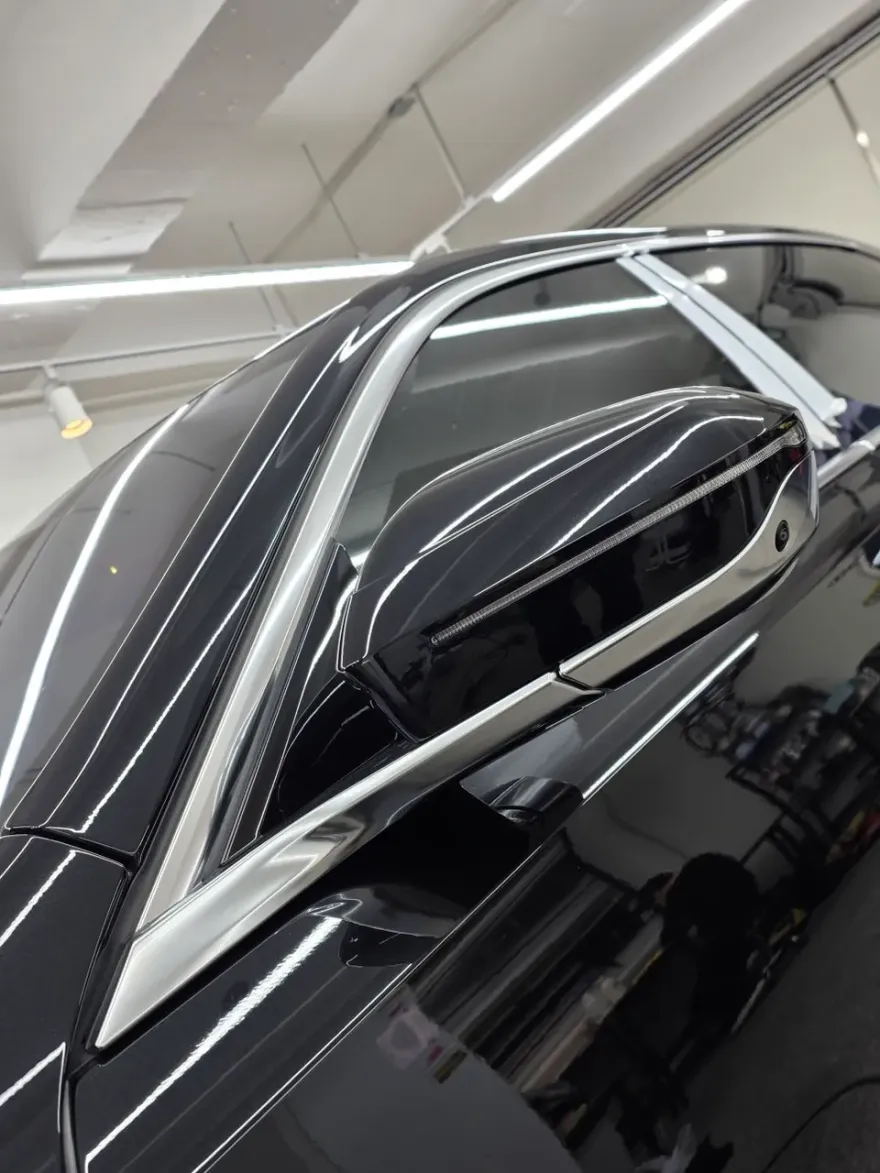 BMW 7 Series vinyl wrap - BMW 7 Series Vinyl Wrap Review — Cost & Results photo 3