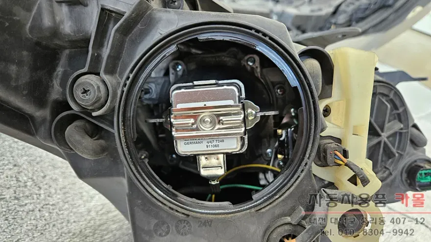 Genesis Genesis DH lighting upgrade - Genesis Genesis DH Lighting Upgrade Review: Brighter HID Bulbs photo 3