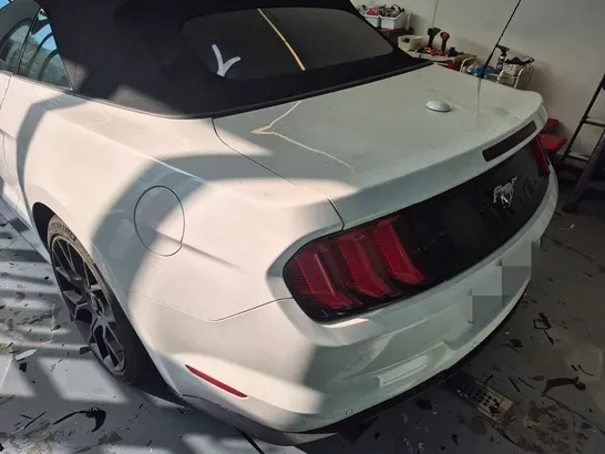 Ford MustangのカラーPPF施工事例|費用目安と仕上がり 施工写真 1-2