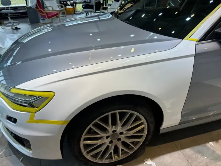 Audi A6のカーラッピング事例|光沢ホワイトで高級感アップ 施工写真 3-3