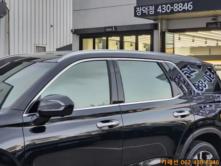 Hyundai Palisadeのカーフィルム施工事例|費用目安・仕上がり 施工写真 2-3