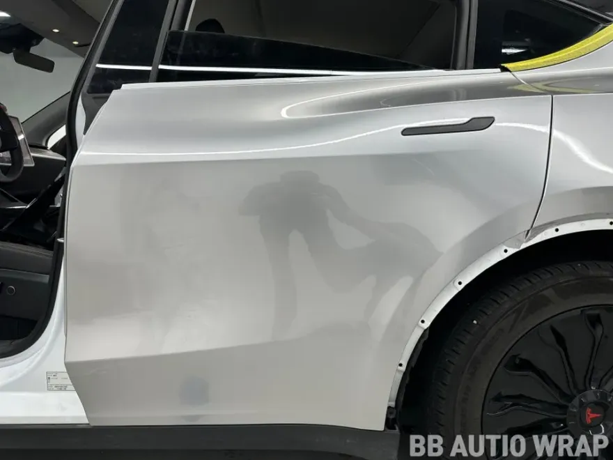 Tesla Model Yのカーラッピング事例 施工写真 6