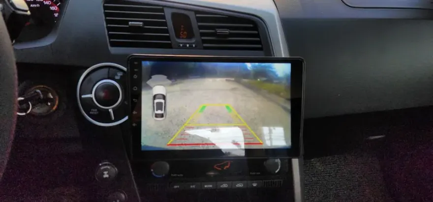 SsangYong Korando SportsのAndroid Auto・CarPlay取付事例 施工写真 1-2