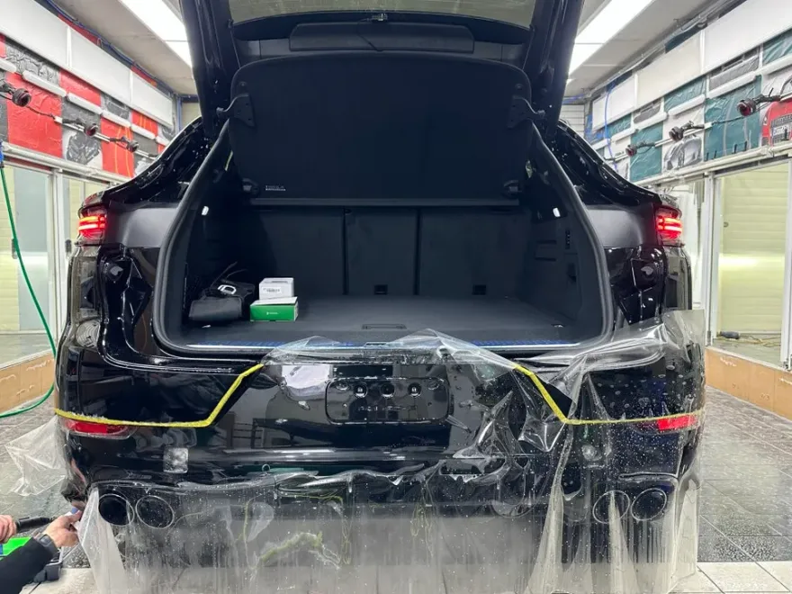 Porsche CayenneのPPF施工事例|韓国での実例と費用目安 施工写真 3-3