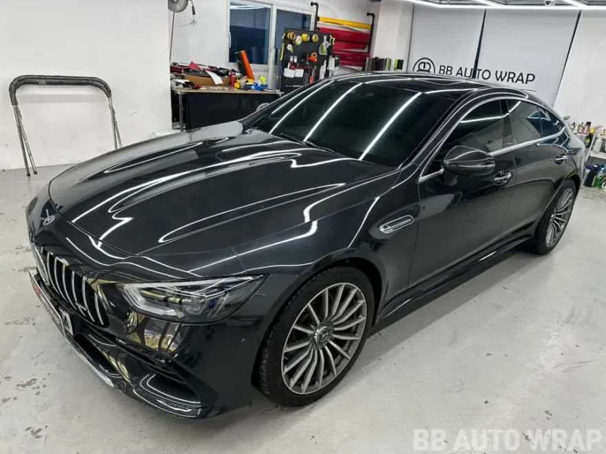 Mercedes-Benz AMG GTのカーラッピング事例|ネオンイエロー 施工写真 1-1