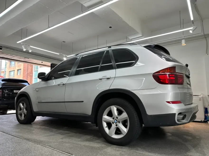 BMW X5 vinyl wrap - BMW X5 Vinyl Wrap Review: Color Change & Cost photo 3
