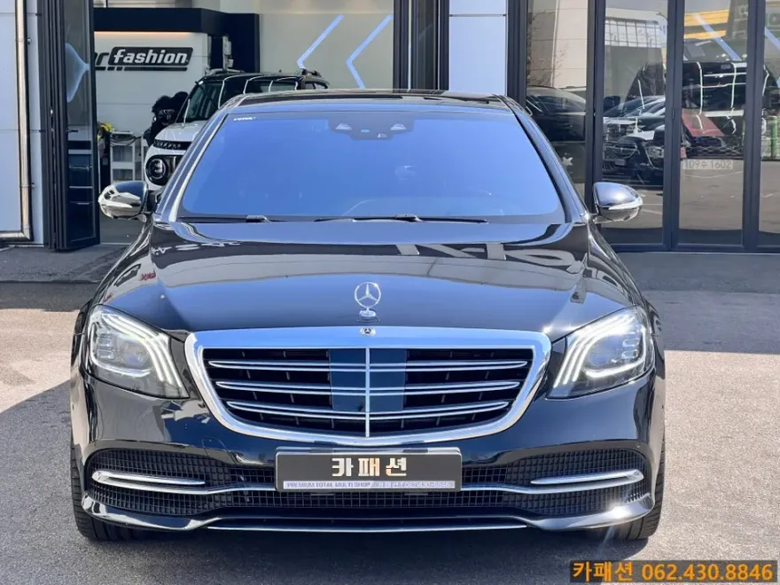 Mercedes-Benz S-Class W222のカーフィルム施工事例|費用目安・仕上がり 施工写真 3-1