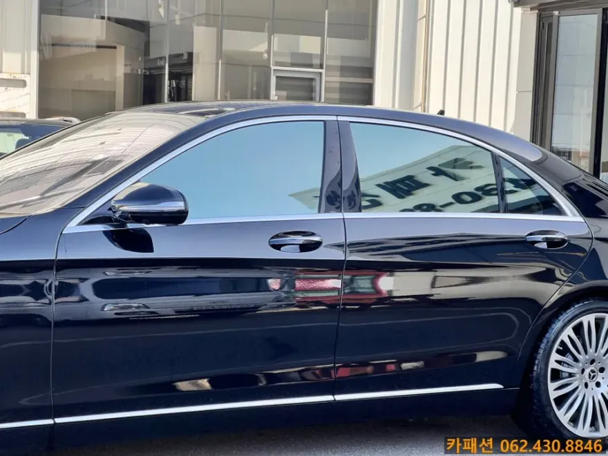 Mercedes-Benz S-Class W222のカーフィルム施工事例|費用目安・仕上がり 施工写真 1-3