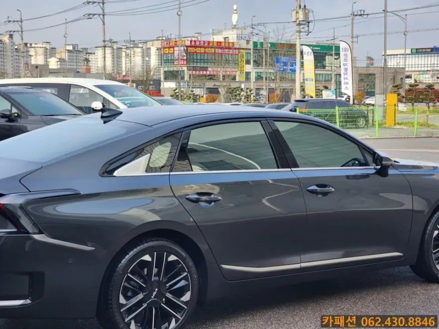 Kia K8のカーフィルム施工事例|費用目安と仕上がり 施工写真 1-2