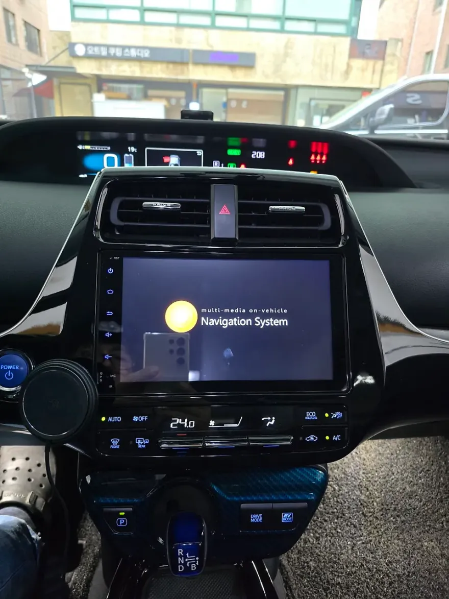 Toyota Prius android head unit - Toyota Prius Android Head Unit Review: Cost & Upgrade photo 4