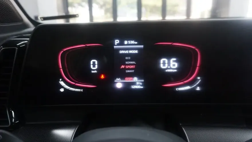 Kia Sportage NQ5 oem options - Kia Sportage NQ5 OEM Options Review — Digital Dash Upgrade photo 4