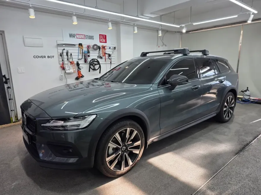 Volvo V60のPPF施工事例:費用目安と仕上がり 施工写真 1-1
