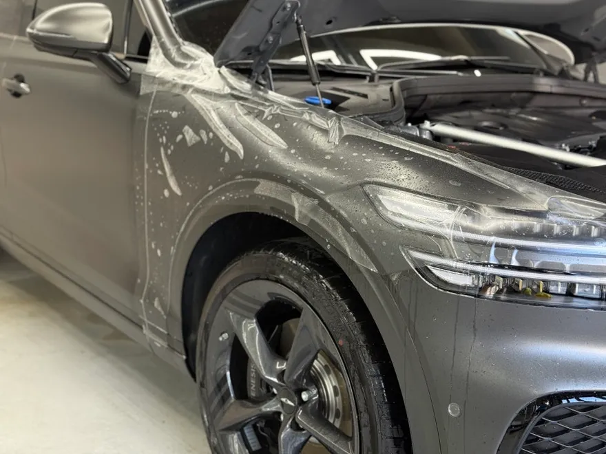 Genesis GV70の無光PPF施工事例|費用目安と仕上がり 施工写真 1-2