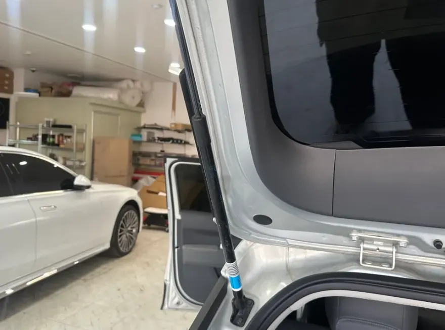 Kia EV3 oem options - Kia EV3 OEM Options Review: Factory Upgrade Cost photo 3